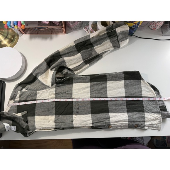 Old Navy Classic Shirt Womens Medium Green Buffalo Plaid Button Down Cotton - Picture 9 of 10